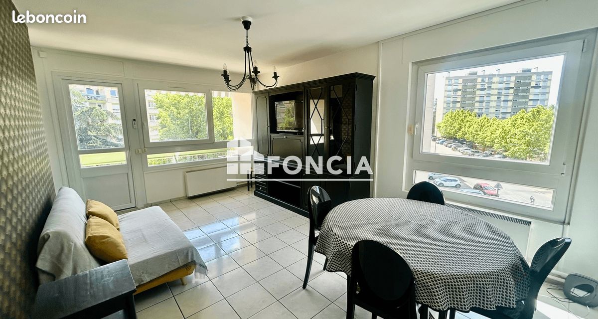 Appartement 3 pièces 69 m² · à Oullins-Pierre-Bénite · 69 m² · 950 €