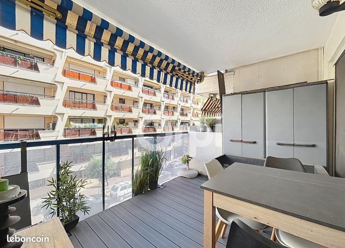 Appartement 1 pièce 43 m² · à Antibes · 43 m² · 247 000 €