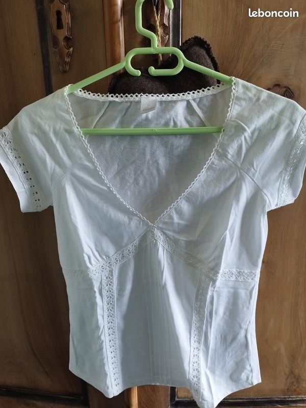 Tee shirt (image 1)