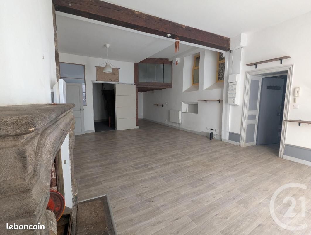 Appartement 2 pièces 63 m² · à Riom · 63 m² · 412 €