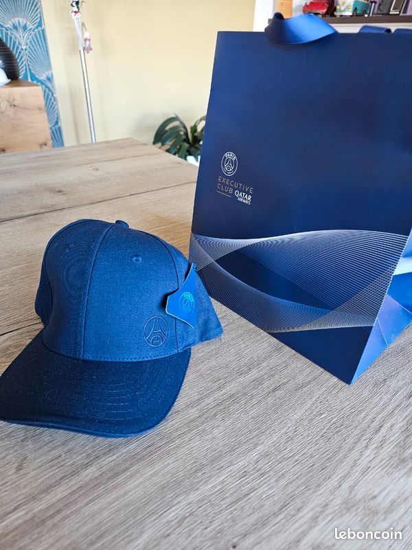 Casquette PSG Neuve – Noire, Taille Unique, Style Baseball