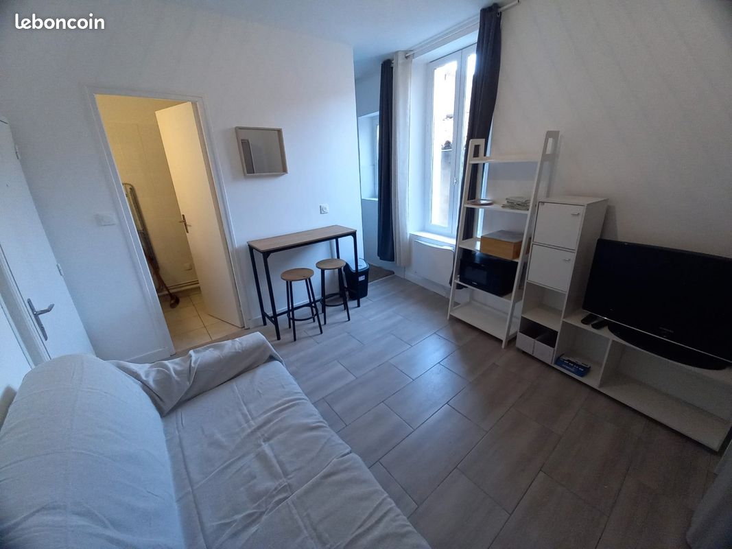 Appartement 1 pièce 16 m² · à Lavaur · 16 m² · 370 €