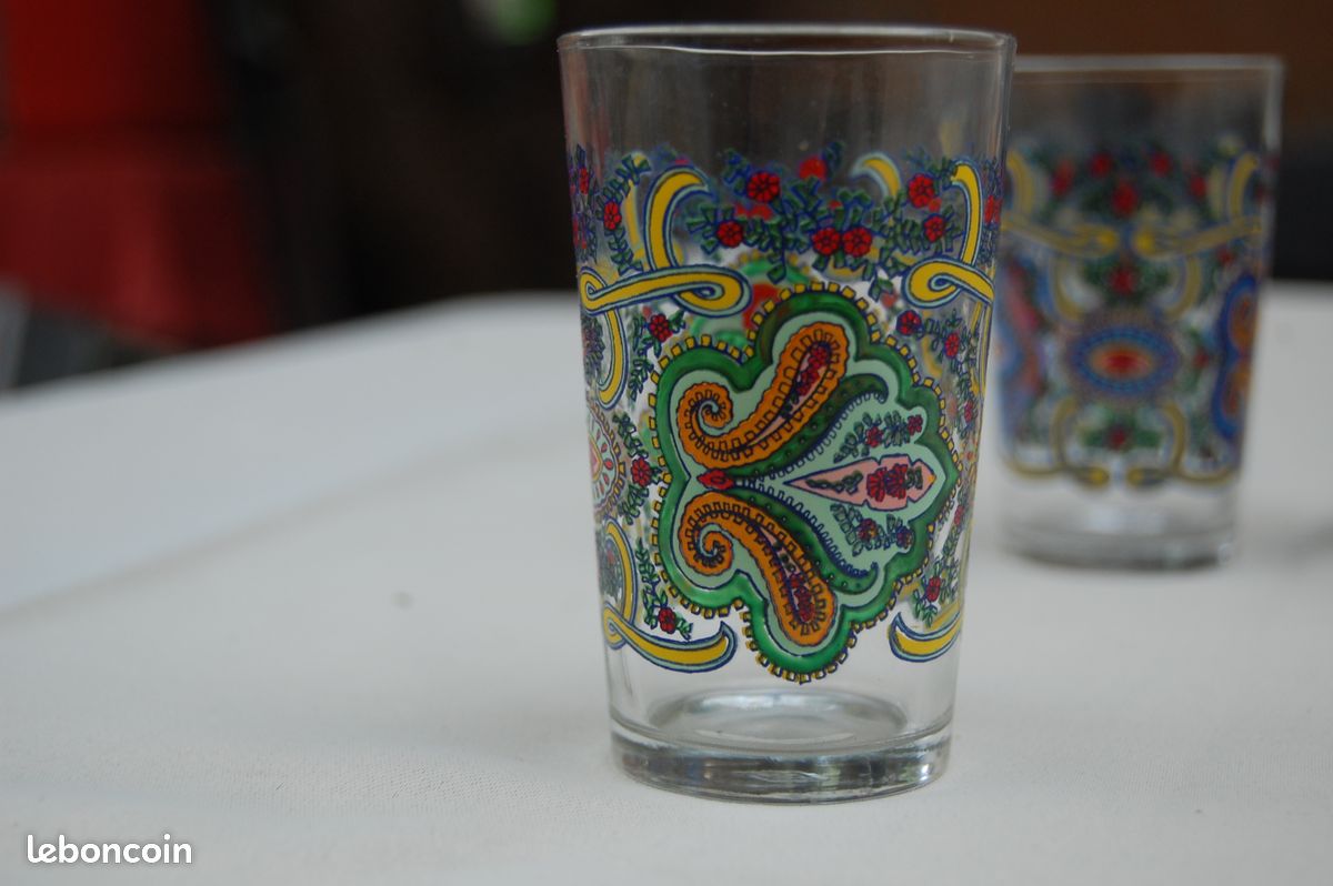 3 verres à thé (image 2)