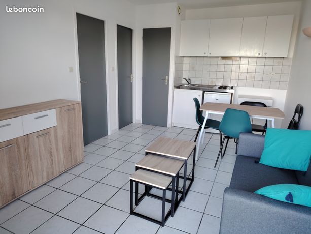 Appartement vide T2 près Auchan la Couronne