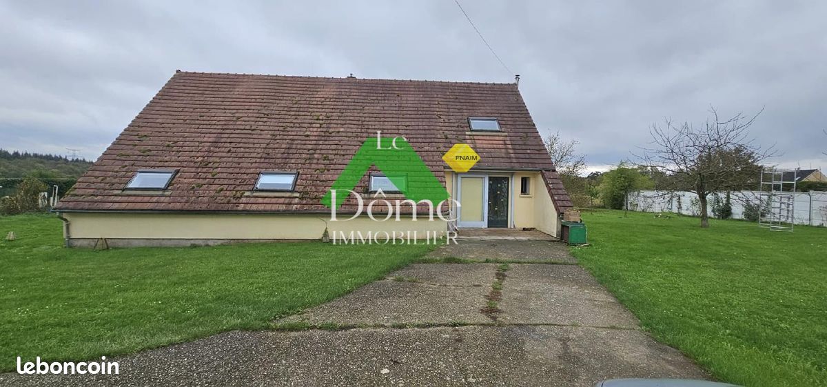 Maison 378 m² · à Saint-Crépin-Ibouvillers · 378 m² · 479 000 €