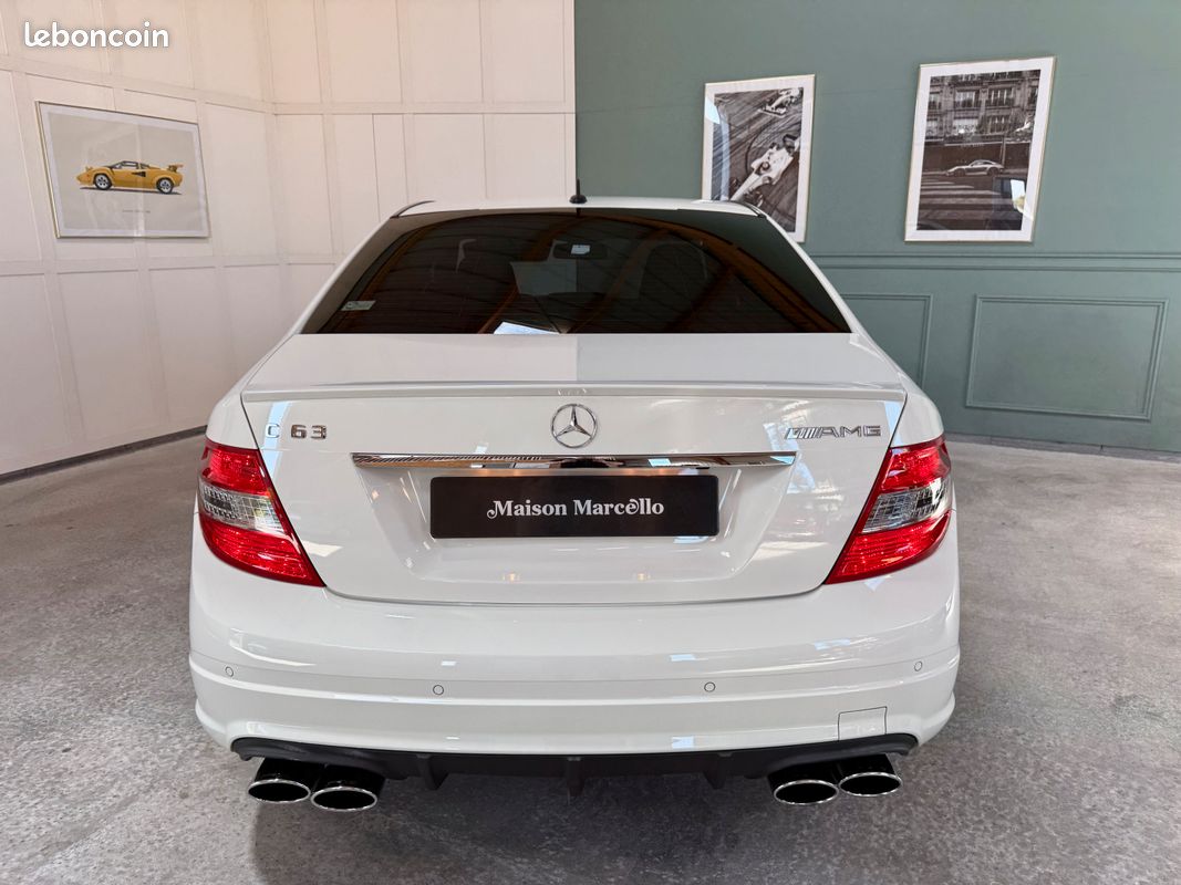 Mercedes C63 AMG 457ch / Pack performance / Toit ouvrant / Caméra / Sièges chauffants (image 5)