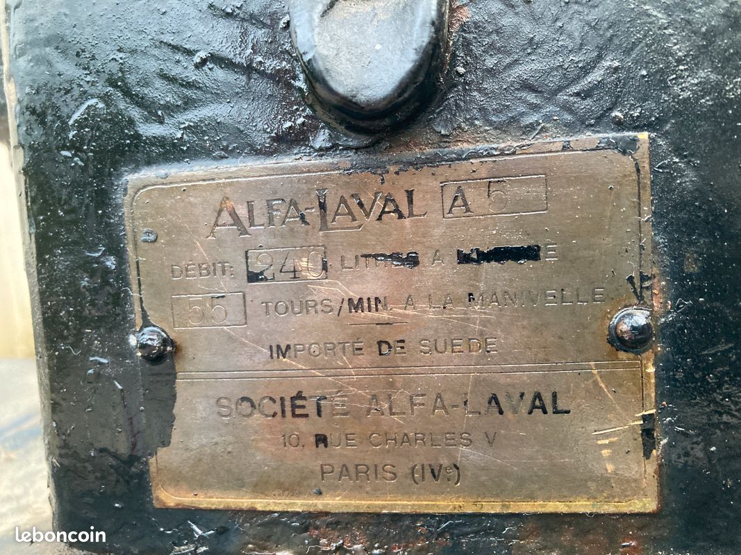 Ancienne écrémeuse alfa-laval a5 sur pied – fonte (image 4)