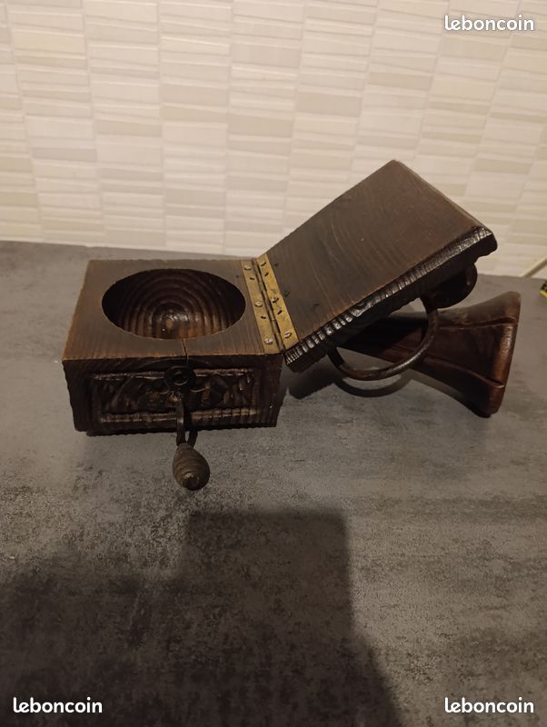 Boîte en forme de gramophone (image 5)