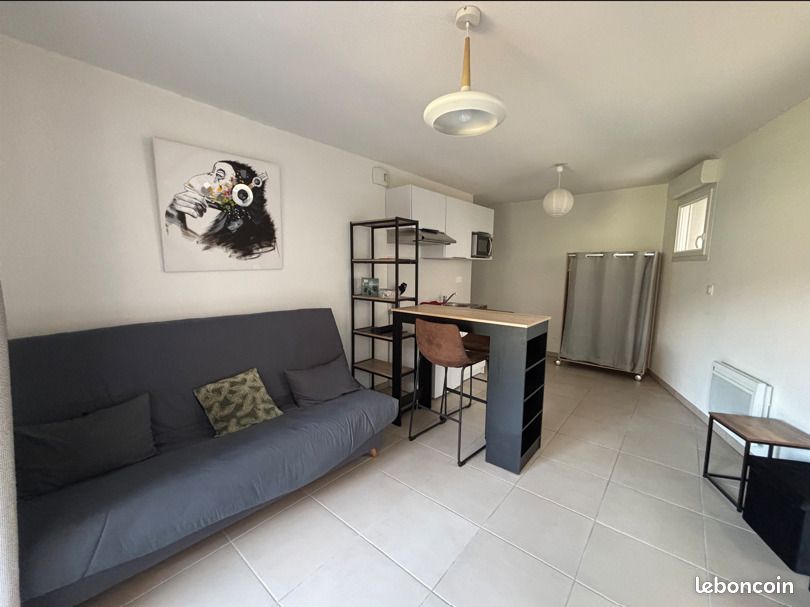 Appartement 1 pièce 28 m² · à Saint-Étienne · 28 m² · 399 €