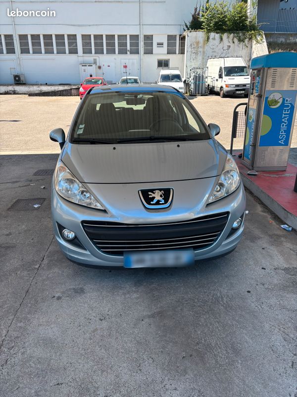 Peugeot 207 1.6 HDi 2010 4 390 euros (image 2)