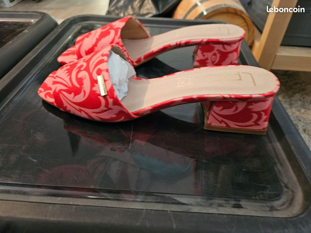 Sandales neuves Les Petites Bombes (image 2)