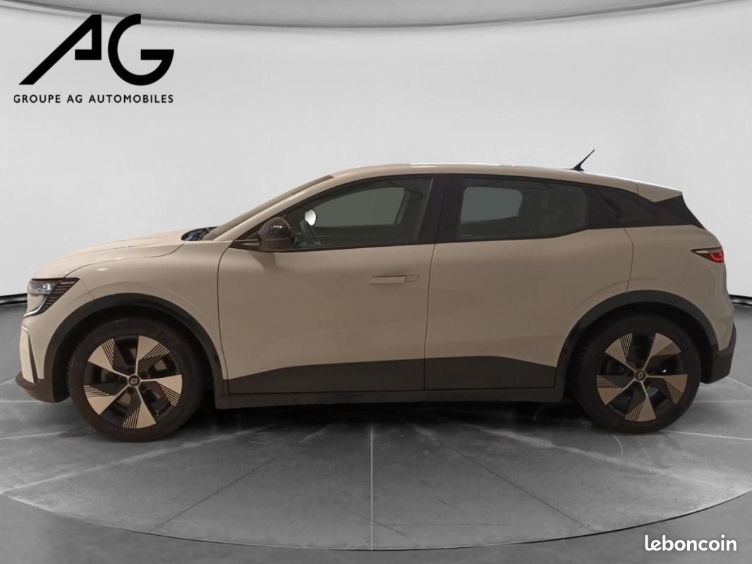 Renault Mégane E-TECH EV40 130ch standard charge Equilibre (image 3)