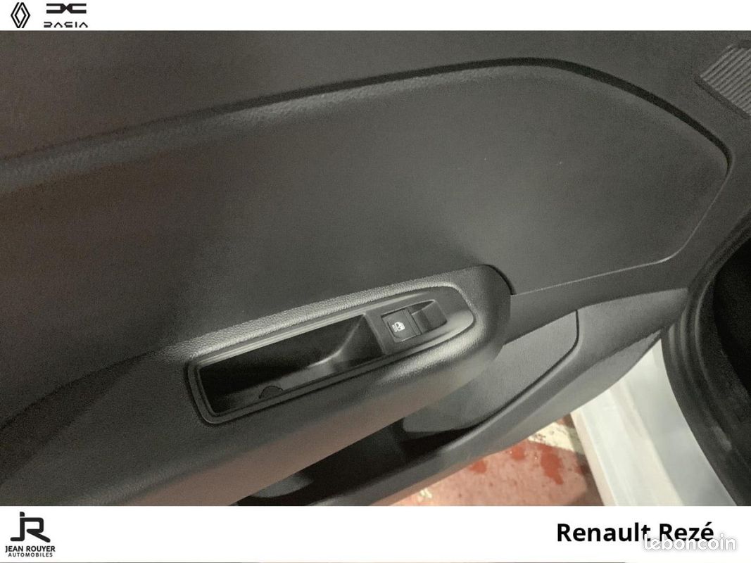 Renault Clio 1.0 TCe 90ch Evolution - 25 (image 15)
