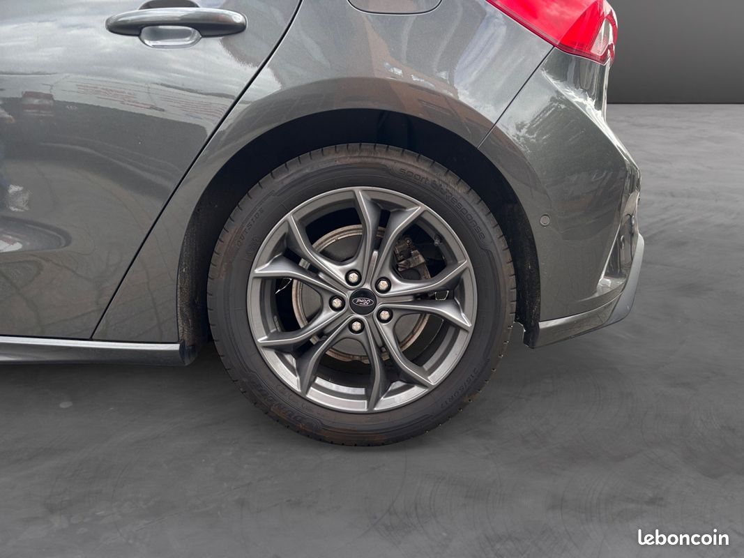 FORD FOCUS 1.0 ECOBOOST 125 ST-LINE 125Ch Garantie 12 mois (image 14)