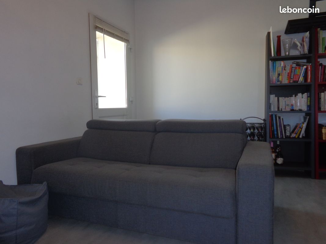 T3 meublé à Aubagne pour 4 max., haut de villa, terrasse et cour (image 3)