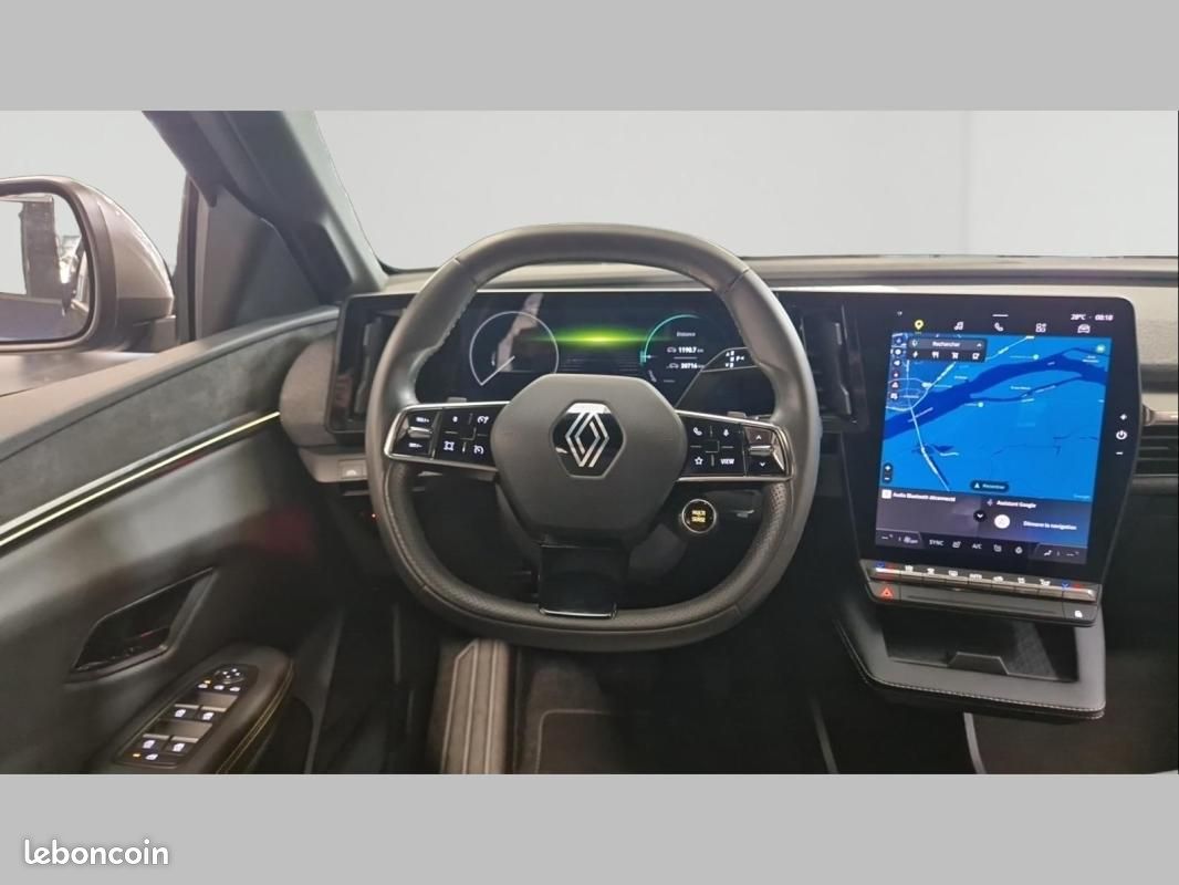 Renault Mégane E-TECH EV60 220 ch super charge Techno (image 12)