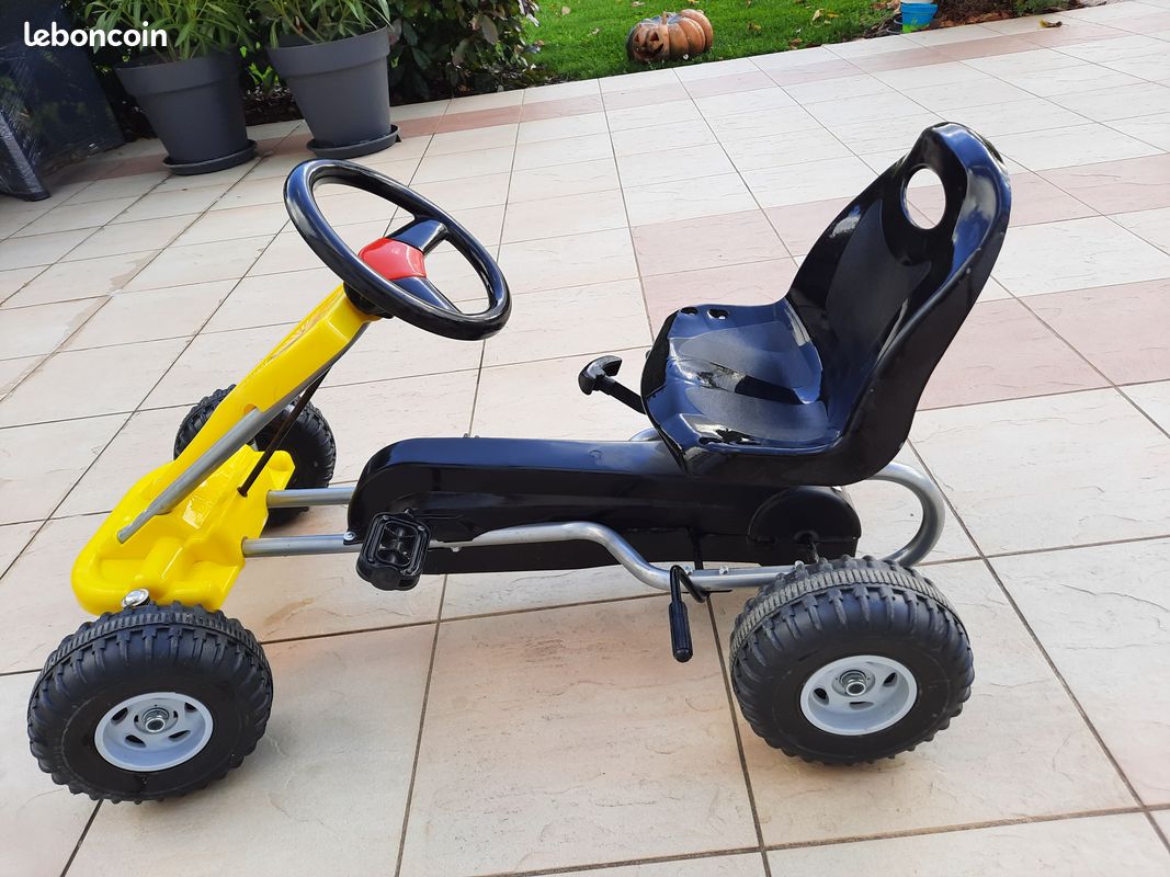 Kart à pédales (image 1)
