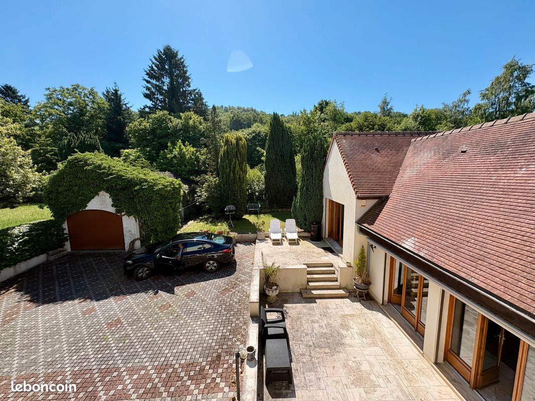 Maison 11 pièces 202 m² · à Laon · 202 m² · 271 000 €