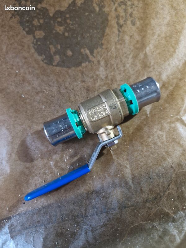 Vanne multicouche à sertir Ø20 mm EQUATION – neuve (image 1)