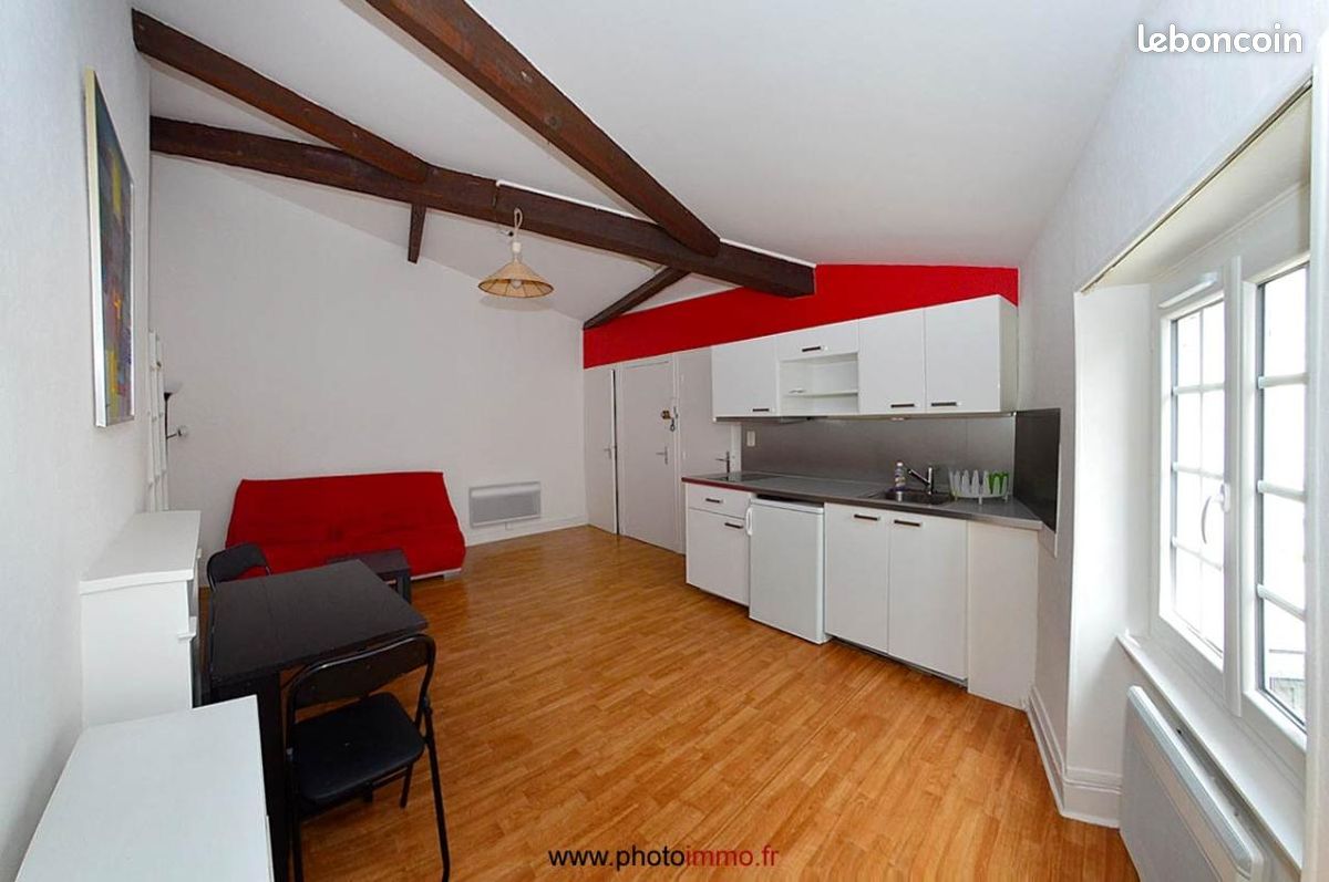 Appartement 1 pièce 23 m² · à Clermont-Ferrand · 23 m² · 390 €