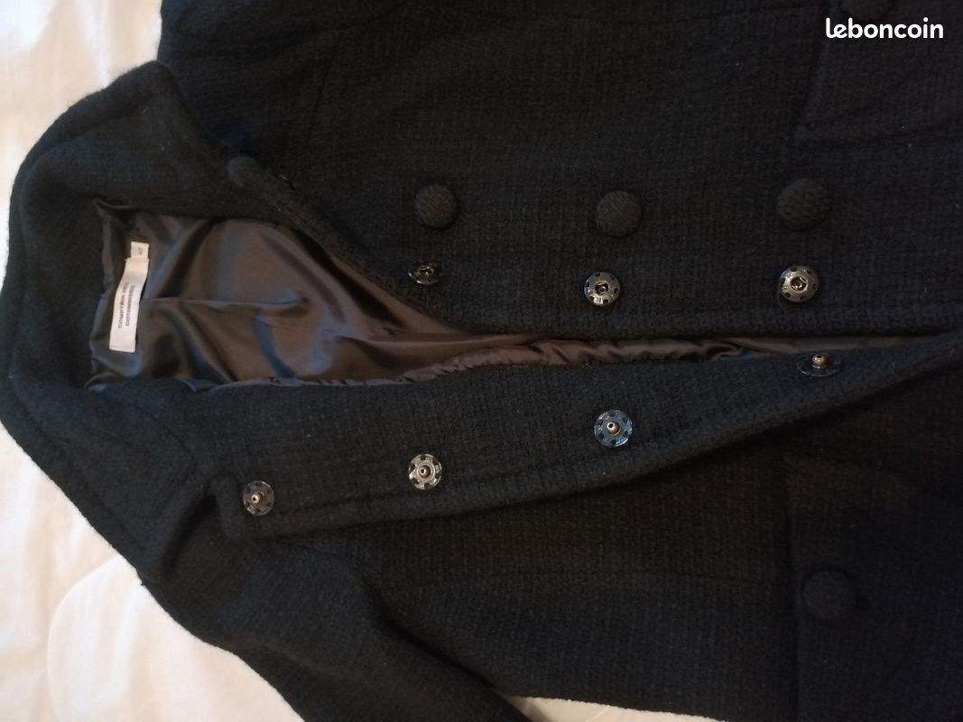 Veste noire comptoir des cotonniers taille un très petit 42 égal à un 36 /38 très bon état (image 2)