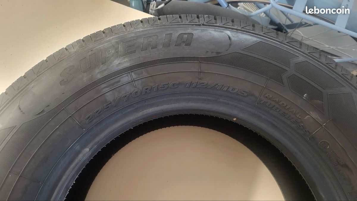 Pneu superia (image 1)