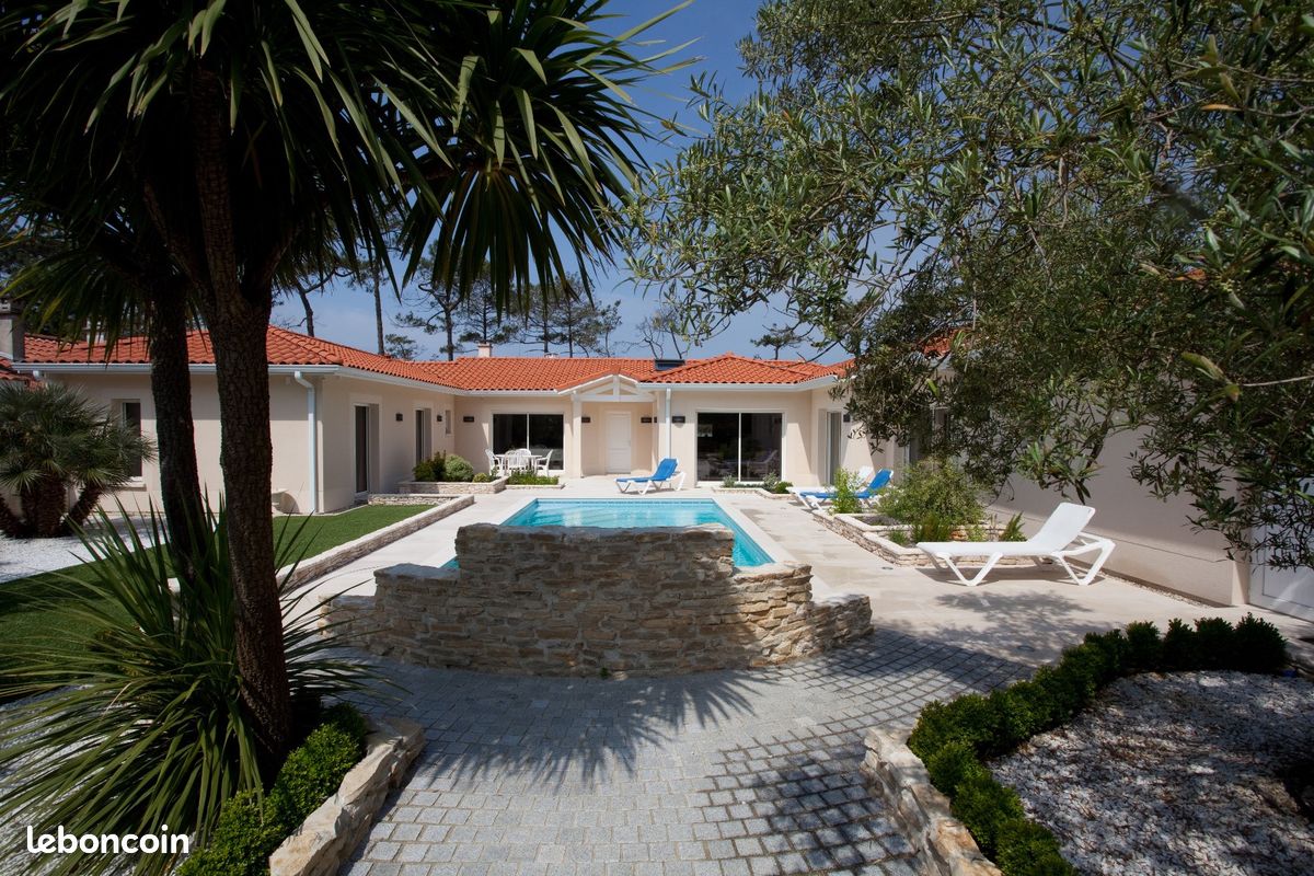 Maison 6 pièces 242 m² · à Biscarrosse · 242 m² · 1 240 000 €