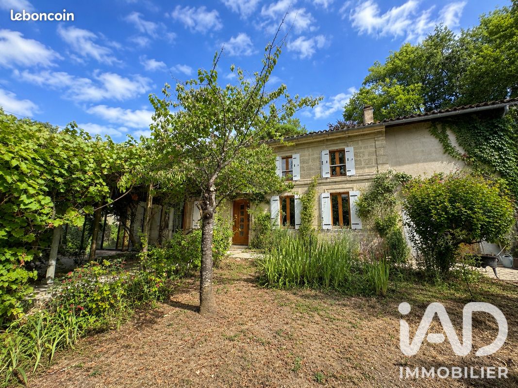 Maison 4 pièces 155 m² · à Laruscade · 155 m² · 292 000 €