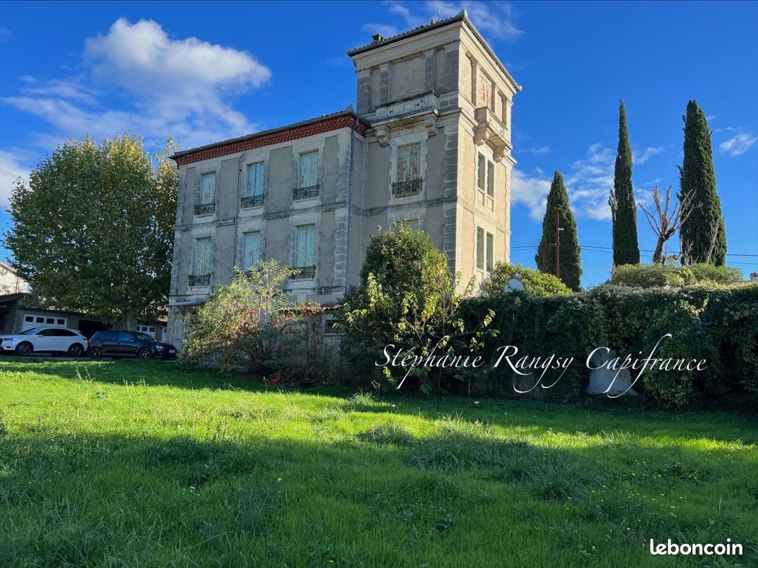 Maison 11 pièces 368 m² · à Alès · 368 m² · 400 000 €