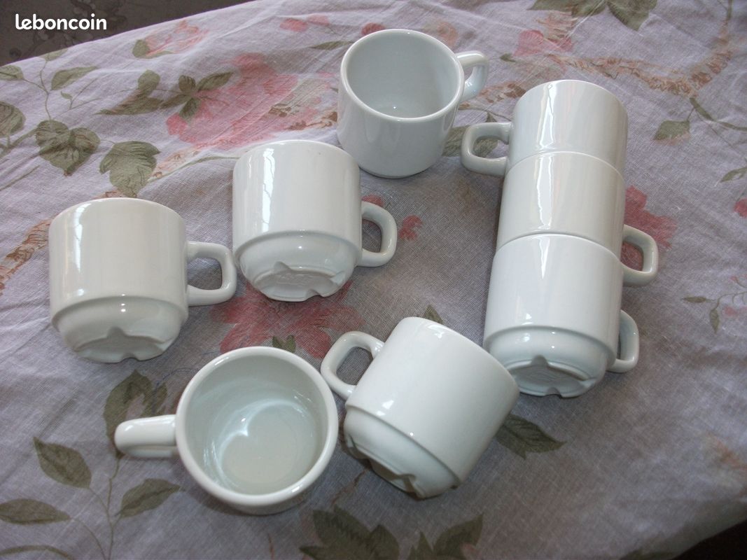 Lot de 6 tasses expresso, vintage- porcelaine blanche-TBE (image 1)