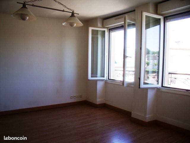 Appartement 3 pièces 60 m² · à La Fontenelle · 60 m² · 450 €