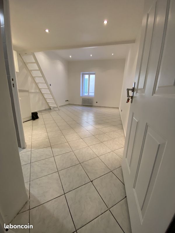Appartement 1 pièce 21 m² · à Allauch · 21 m² · 510 €/mois