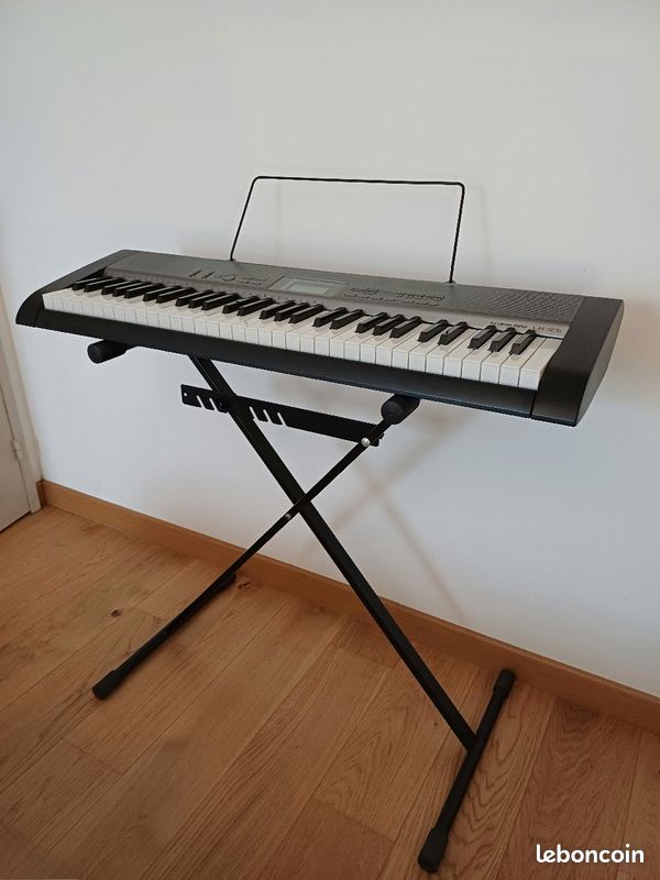Piano / Synthé Casio LK-125 – Pack complet (image 1)