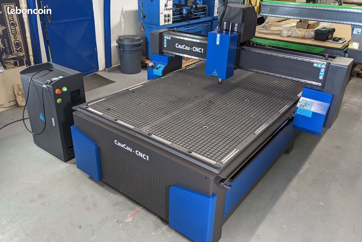 CNC H3000 / H3000 VAC Industrielle 1250x2500 à 2000x3000 – Table à vide – Fabrication Européenne (image 1)