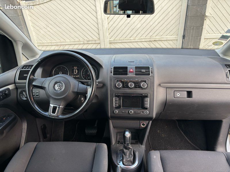 Volkswagen touran (image 3)