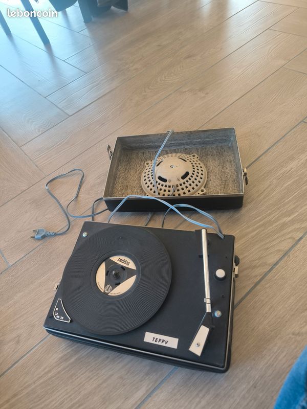 Tourne disque vintage portable teppaz - CD - Musique