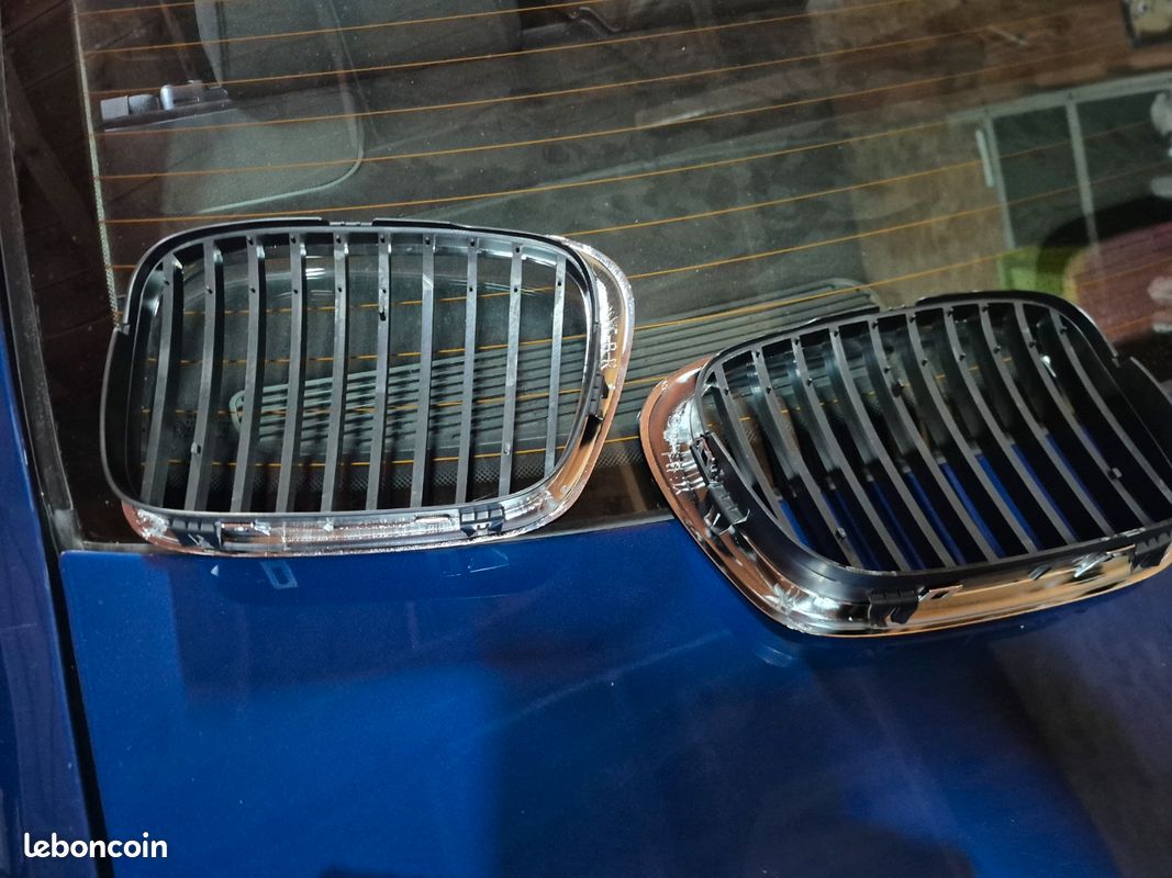 Calandre Noire Brillant Pour BMW Série 5 E39 Berline/Touring 1995-2004 - Double Lame, ABS, Montage D'origine
