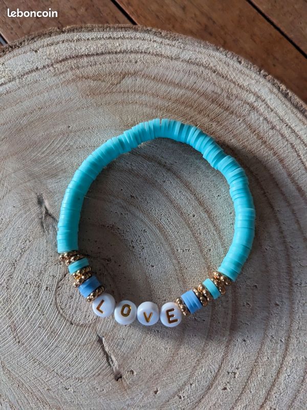 Bracelet bleue perles love (image 1)