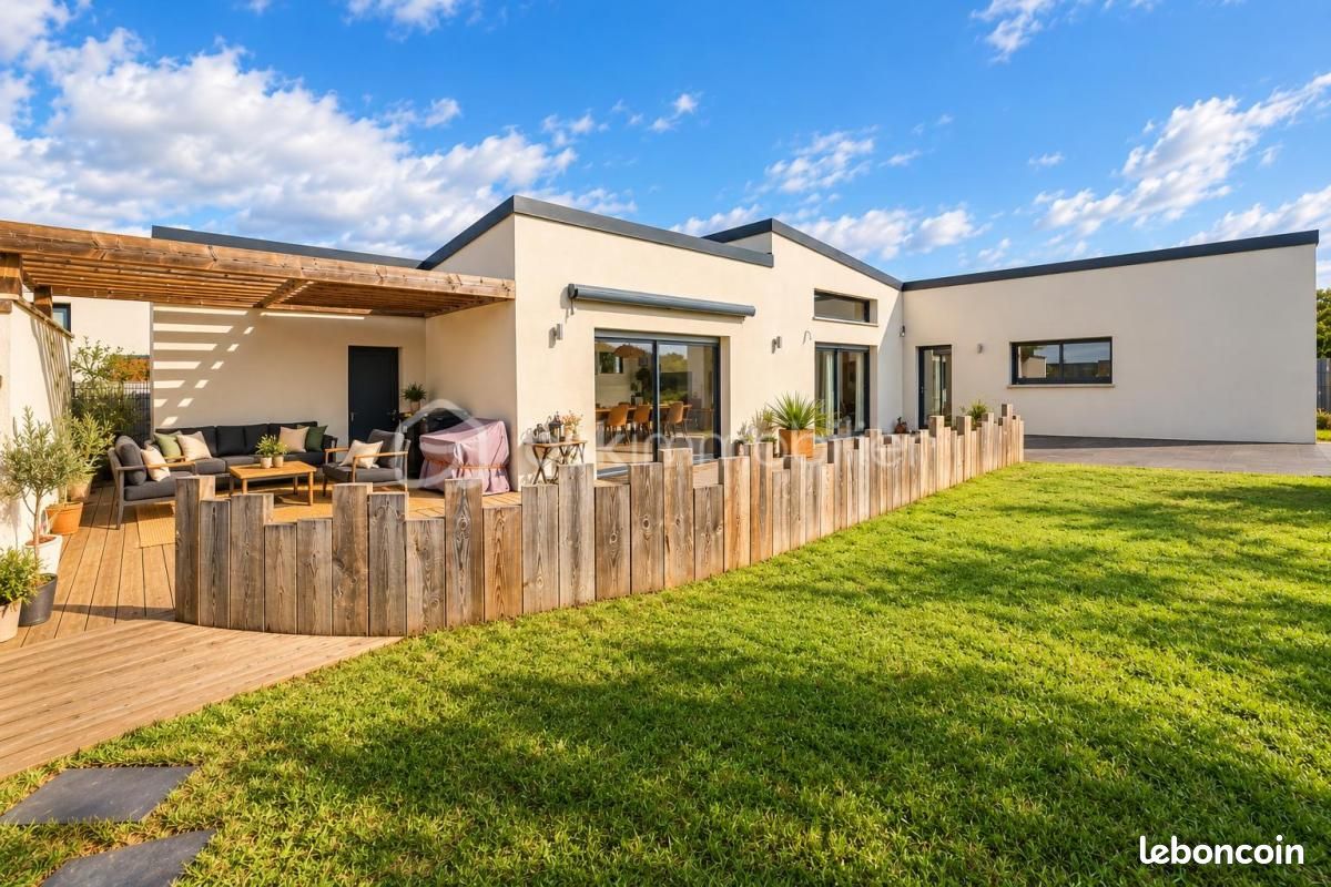 Maison 4 pièces 100 m² · à Lécousse · 100 m² · 340 000 €