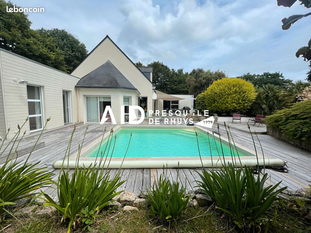 Maison 6 pièces 200 m² · à Theix-Noyalo · 200 m² · 883 000 €