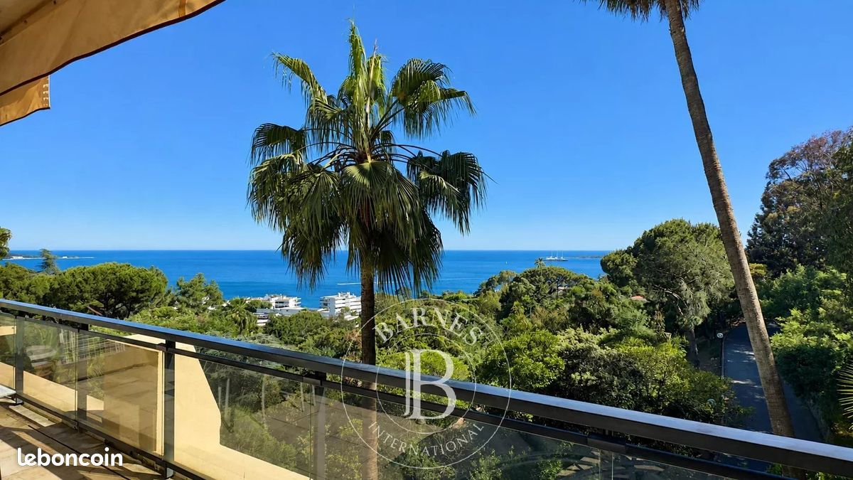 Appartement 2 pièces 64 m² · à Vallauris · 64 m² · 690 000 €