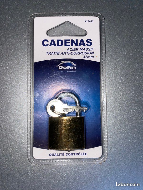 Cadenas acier massif traité anti-corrosion 32 mm (image 1)