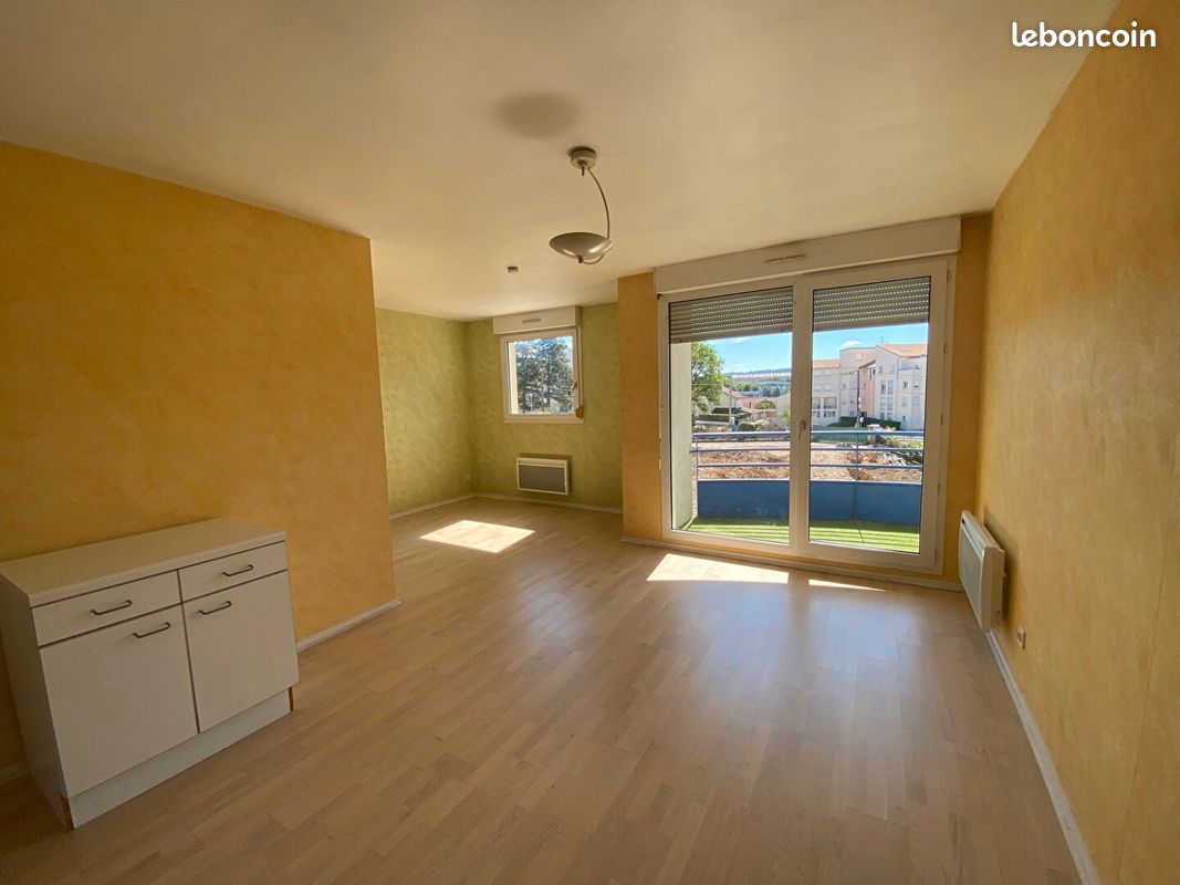 Appartement 1 pièce 32 m² · à Besançon · 32 m² · 525 €