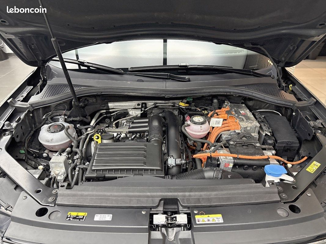 VOLKSWAGEN Tiguan 1.4 eHybrid 245ch DSG6 R-Line Exclusive (image 20)