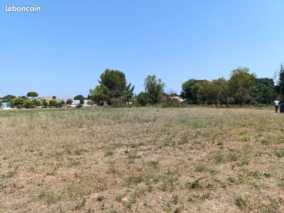 Terrain 571 m² Galargues · 189 900 €