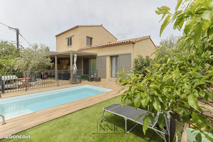 Villa contemporaine, récente de 135 m² avec piscine Octon/Lac du Salagou