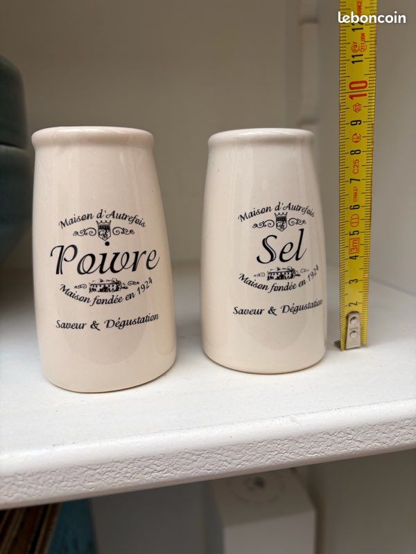 chance films Parfumé salière poivrière ancienne facile à manier sans fil Bouc