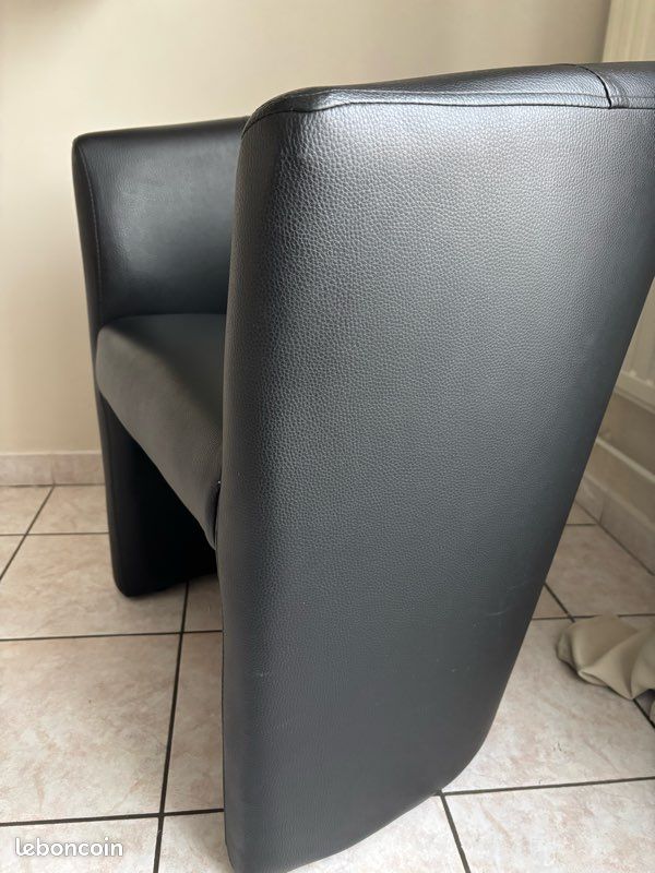 Fauteuil en cuir (image 2)
