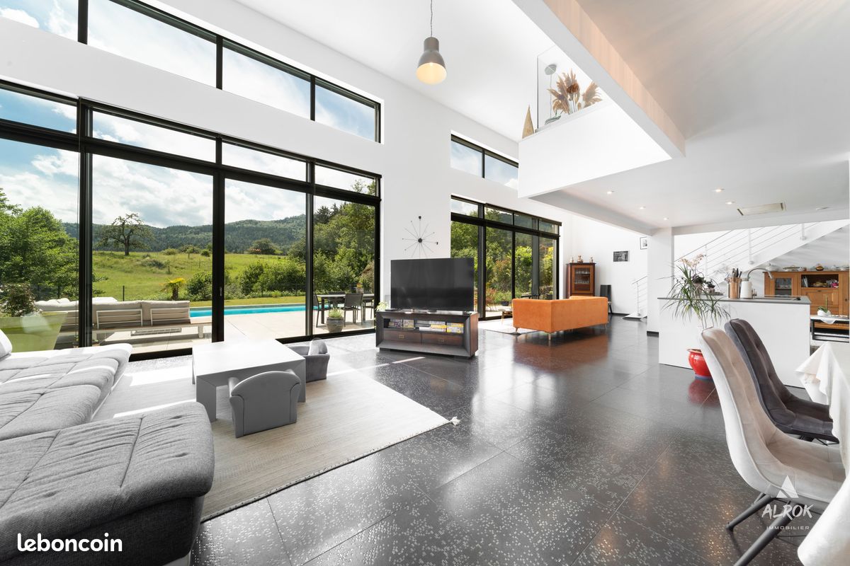 Maison 9 pièces 329 m² · à Soultzmatt · 329 m² · 675 000 €