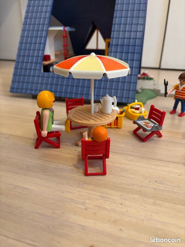 Playmobil 3230 - Maison De Vacances Avec Jardin, Famille Et Barbecue (neuf, Boîte D'origine)